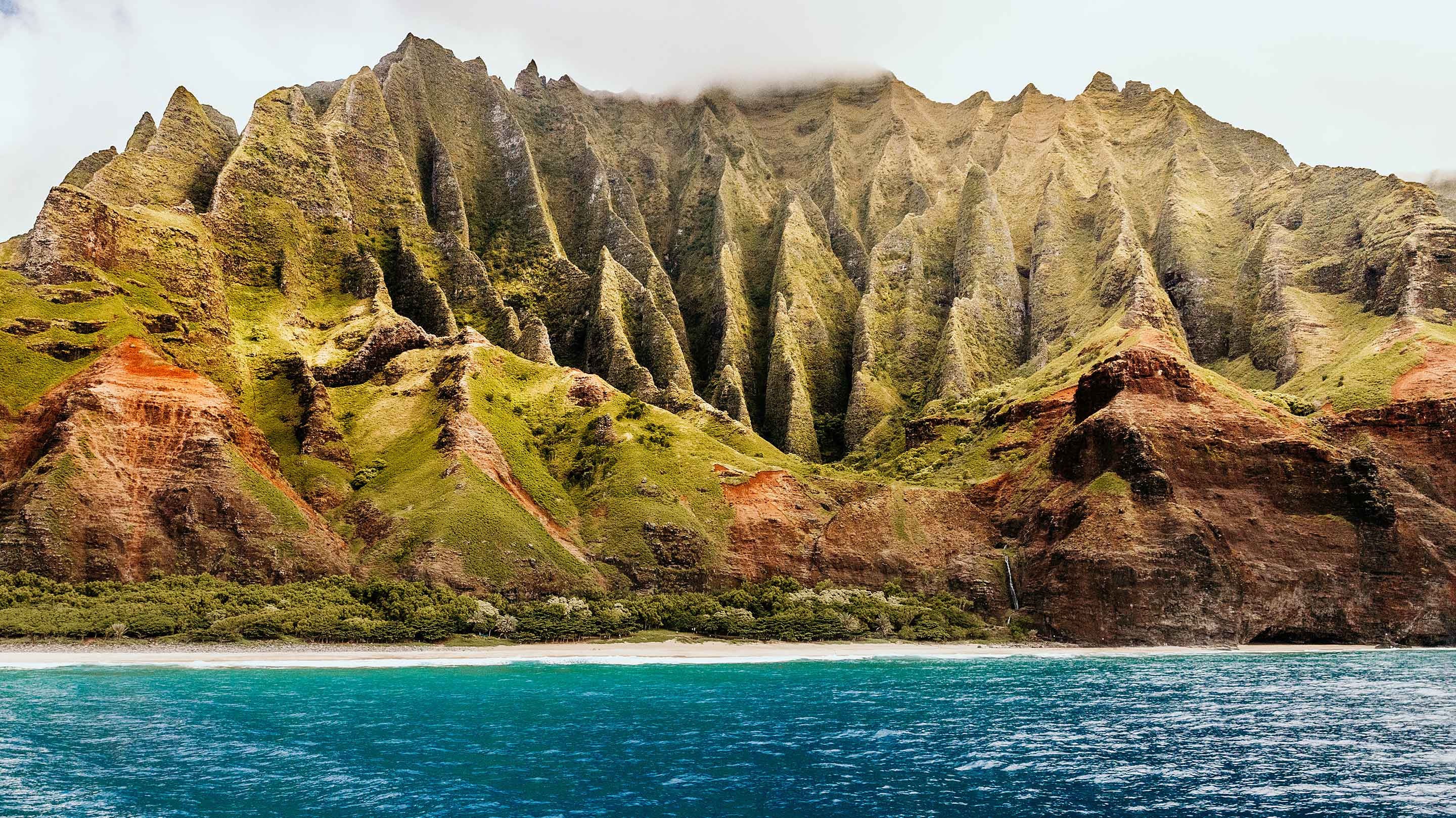 Kauai boat tours Na Pali Coast.