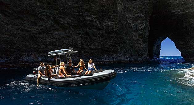 zodiac boat tours kauai